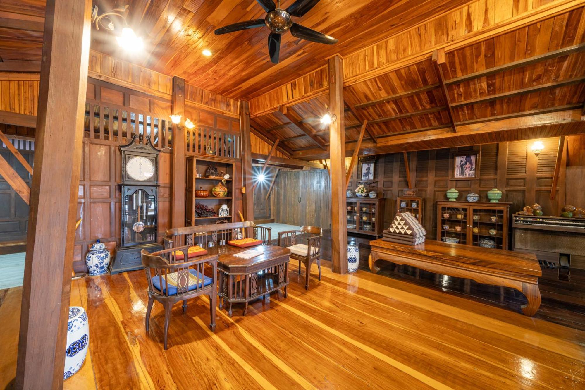Athithara Homestay Phra Nakhon Si Ayutthaya Esterno foto