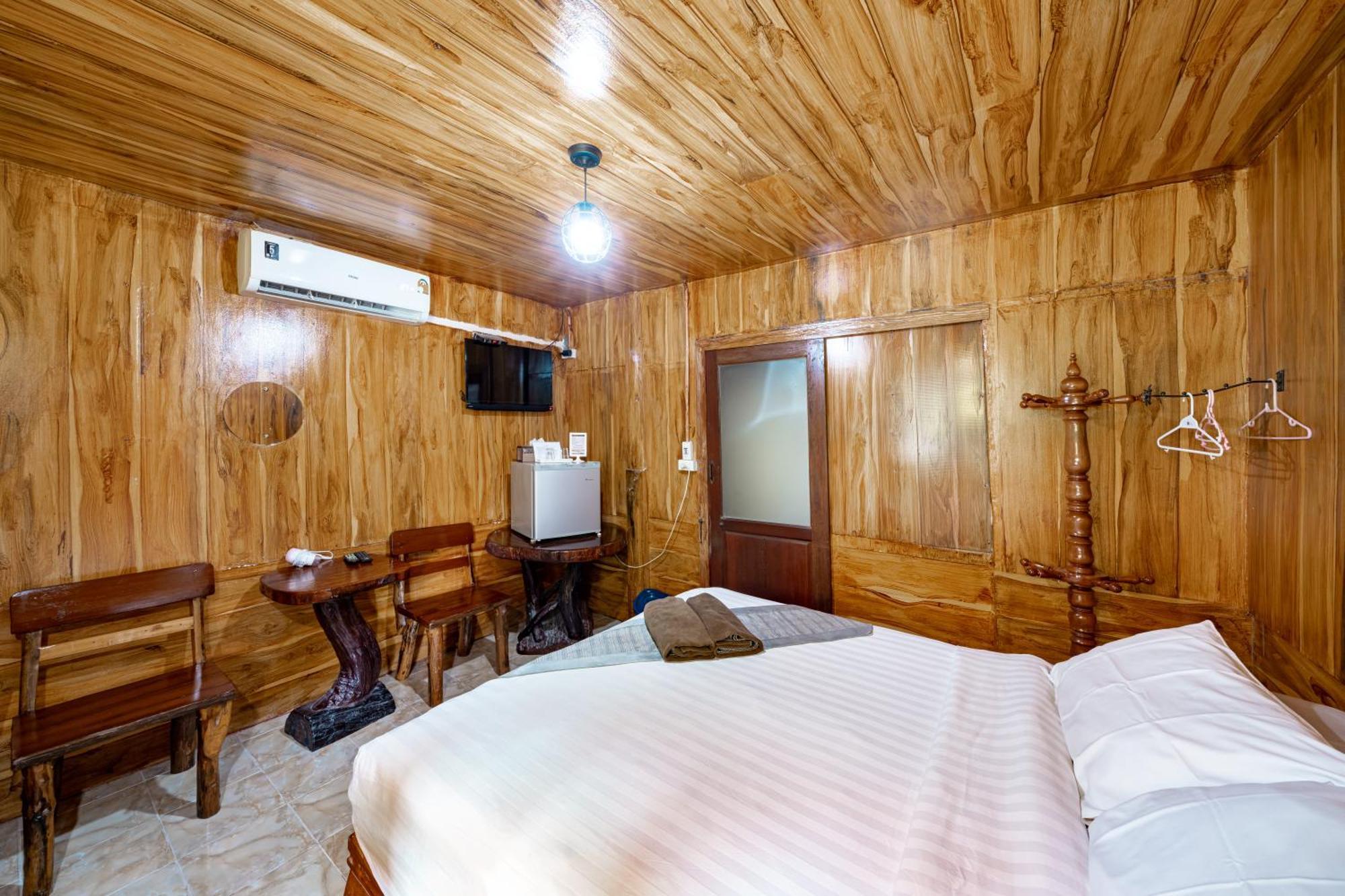 Athithara Homestay Phra Nakhon Si Ayutthaya Esterno foto