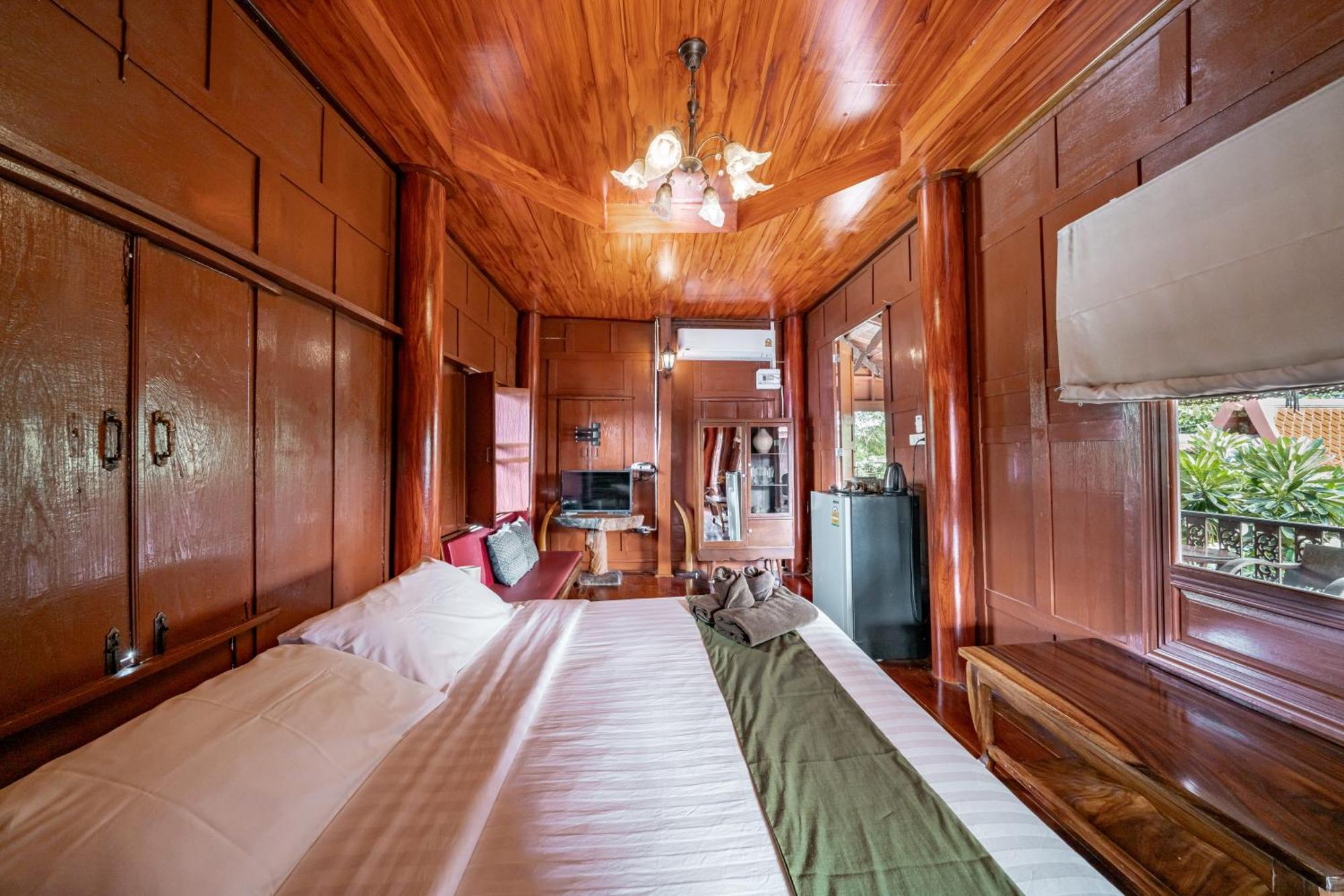 Athithara Homestay Phra Nakhon Si Ayutthaya Esterno foto