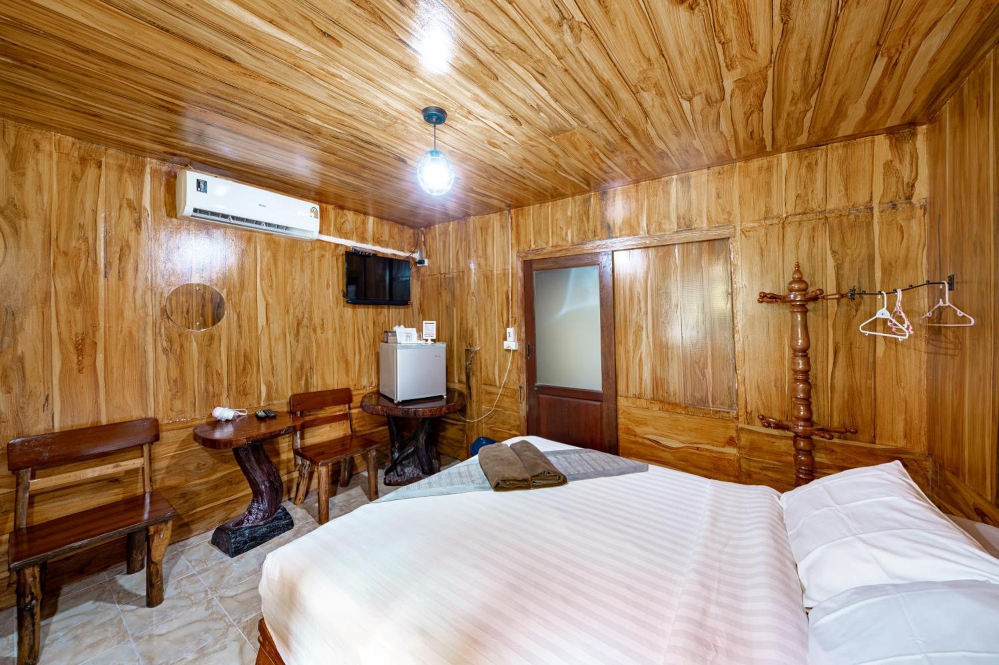 Athithara Homestay Phra Nakhon Si Ayutthaya Esterno foto