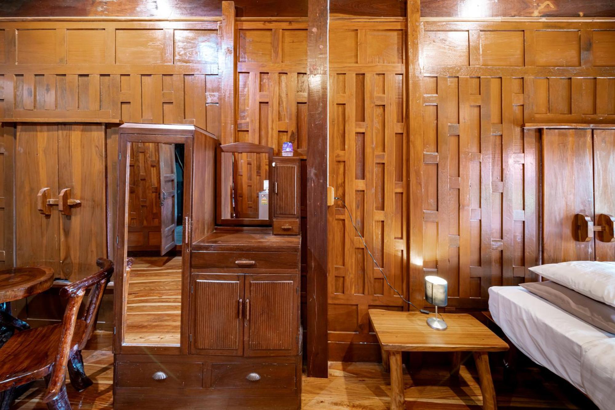 Athithara Homestay Phra Nakhon Si Ayutthaya Esterno foto